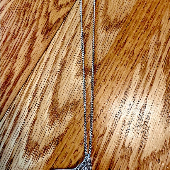 Crystal Dallas Cowboys star necklace - Picture 2 of 2